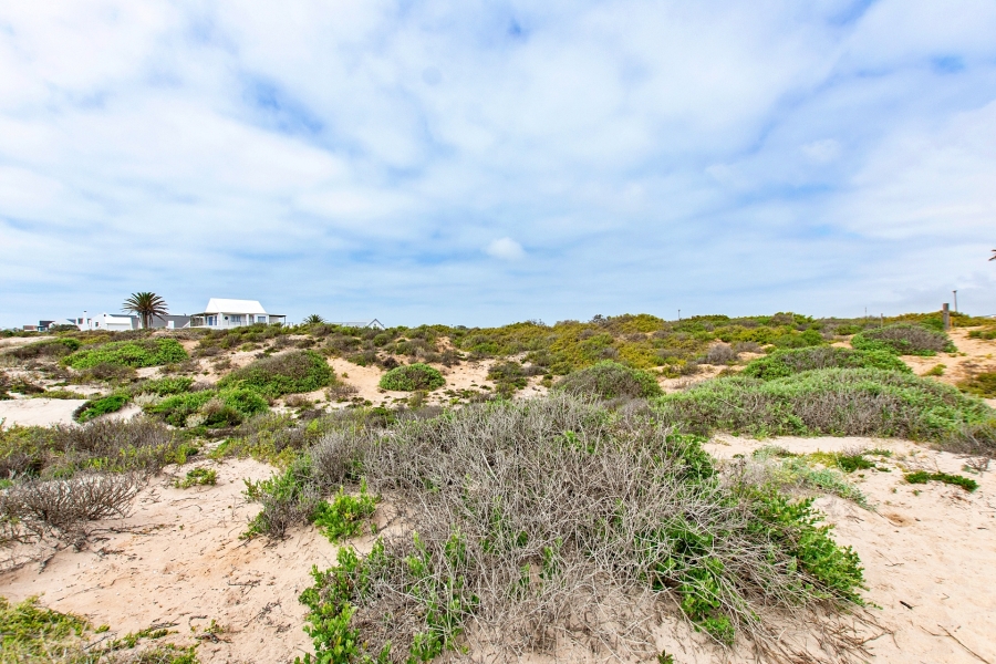 5 Bedroom Property for Sale in Golden Mile Western Cape